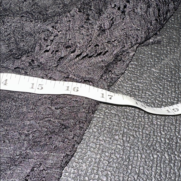 NWT Maurices Black Lace Long Sleeve Top size small - Picture 7 of 8